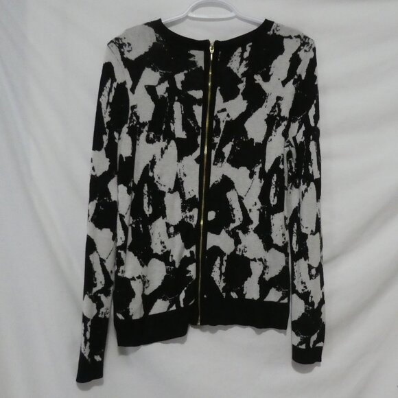 H&M | medium | Black and White Full Zip-Up Back Lightweight Sweater - Picture 8 of 14